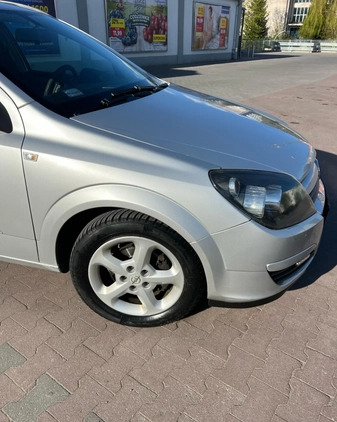 Opel Astra cena 9500 przebieg: 335000, rok produkcji 2005 z Kościerzyna małe 211